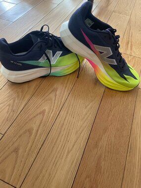 new balance womens sc elite v5 NWT